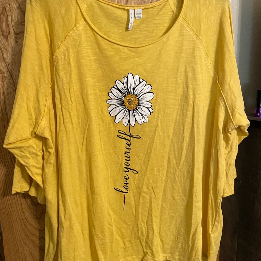 Yellow Women's Top with Daisy Print 26/28